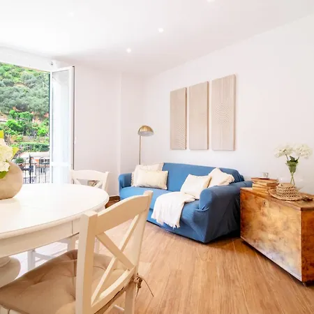 Blue Dolphin By Portofinohomes * Portofino