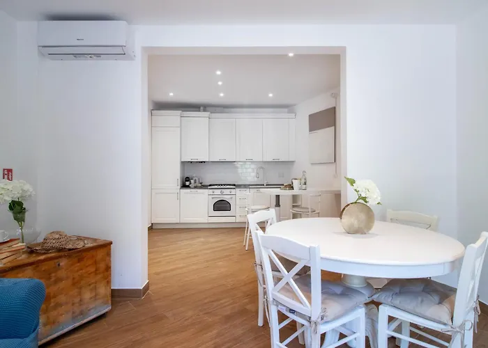 Apartment Blue Dolphin By Portofinohomes