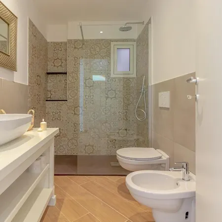 Appartement Blue Dolphin By Portofinohomes