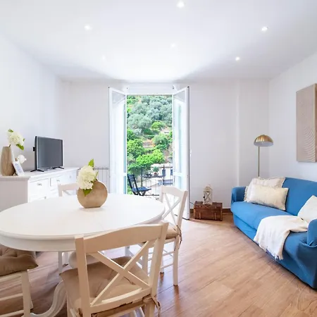 Blue Dolphin By Portofinohomes شقة