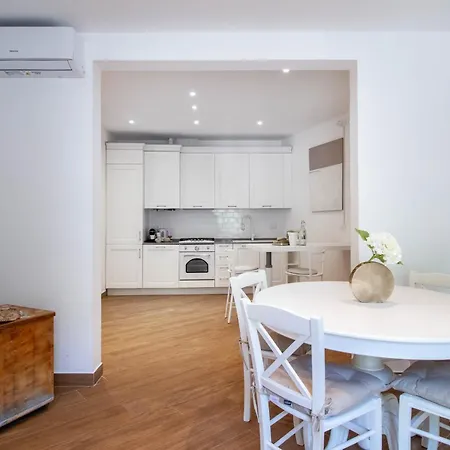 Apartment Blue Dolphin By Portofinohomes