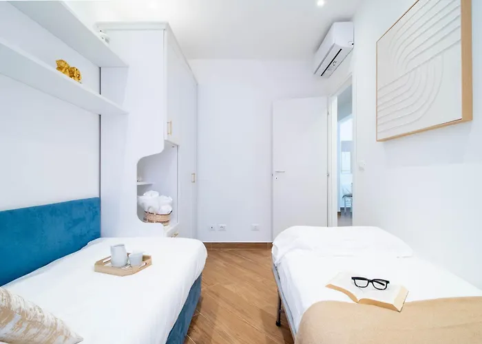 Blue Dolphin By Portofinohomes *