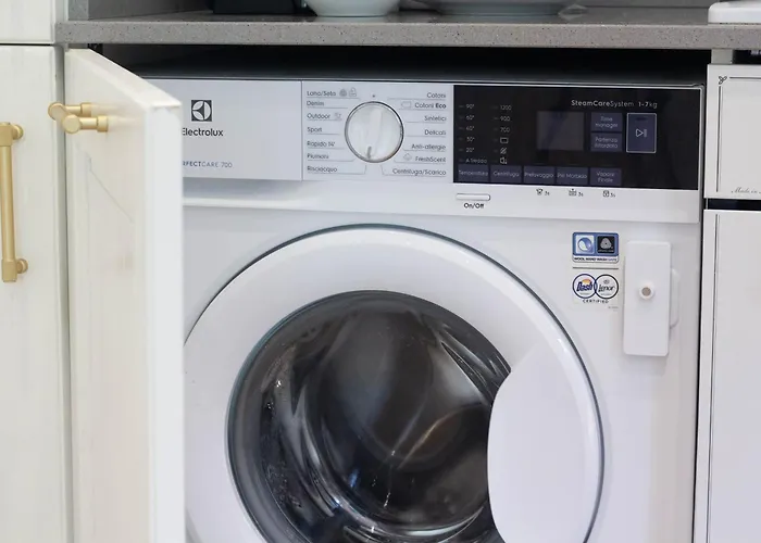 Blue Dolphin By Portofinohomes *